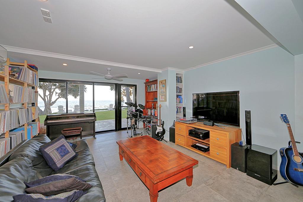Zen Beach Retreat Hotel Bargara Exterior photo
